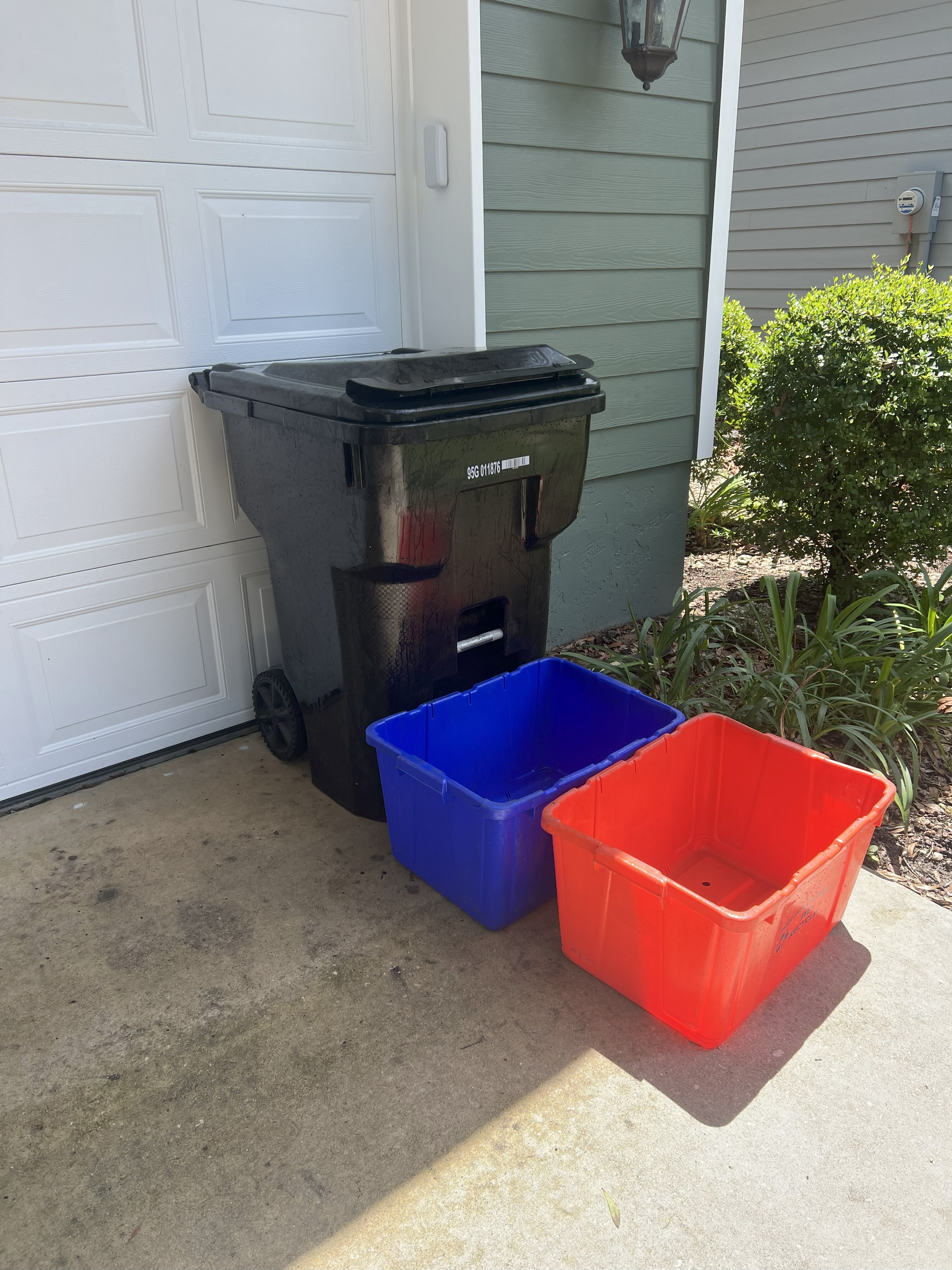 Clean trash can and bins = Happiness!