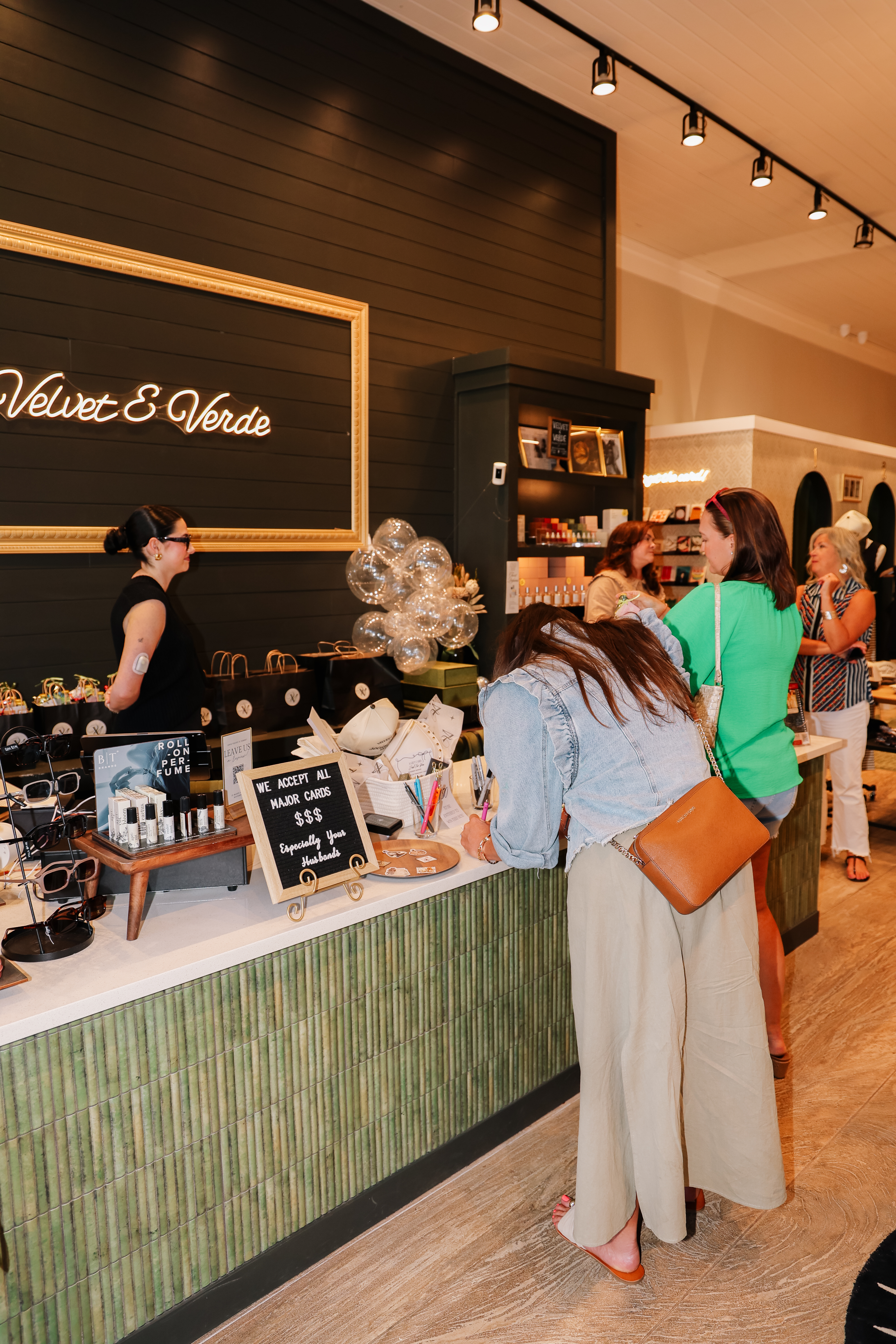 These besties closed down the night. Samantha Kubes and Cheryl Chapman