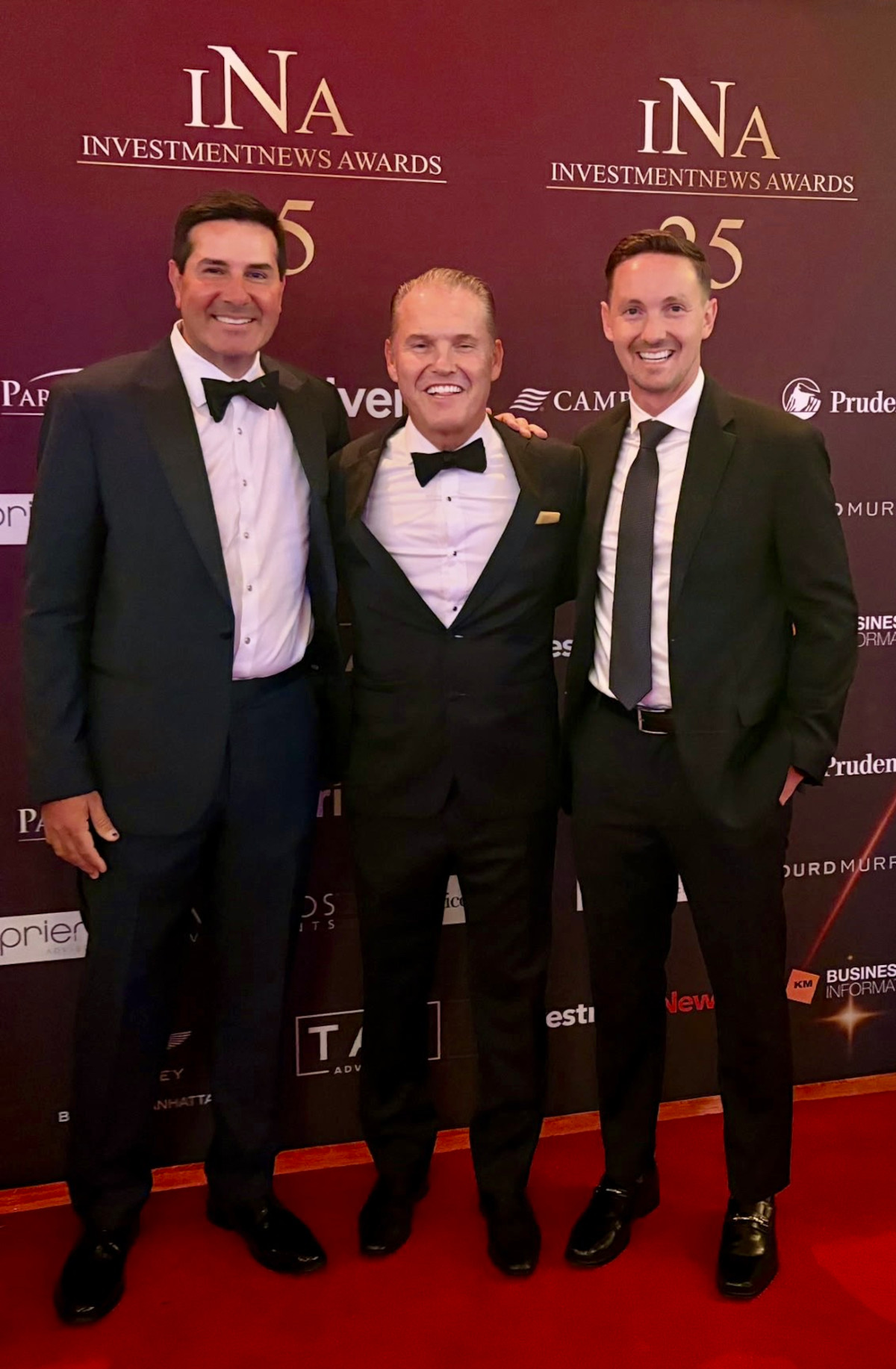 Kirk (left) was recently recognized as one of three finalists for the InvestmentNews 2025 Wealth Manager of the Year for the Southwest Region.