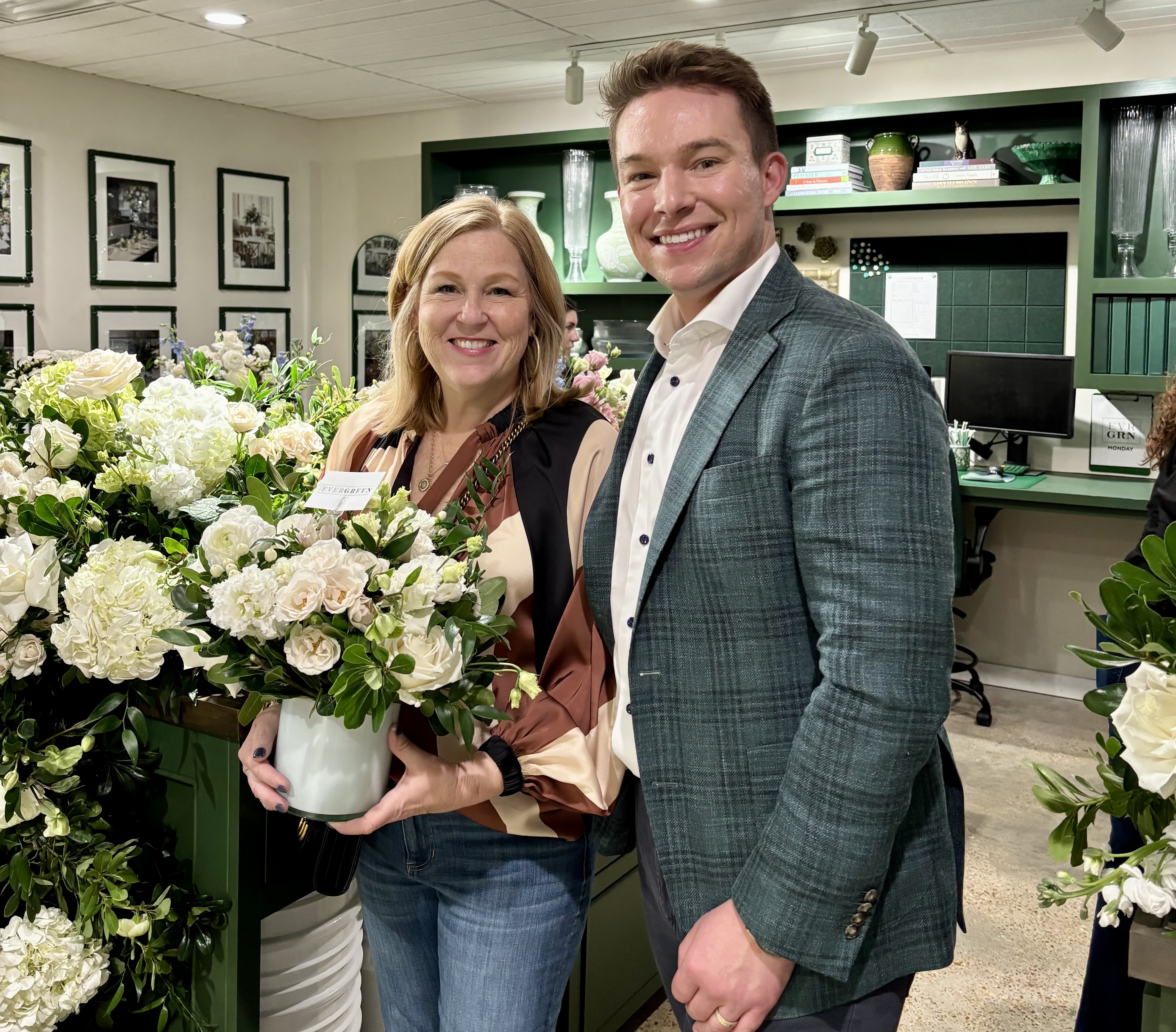 Our Stroll partner with Gavin Snyder Events recently opened EVERGREEN n Highland Village. We were thrilled to attend the ribbon cutting and grand opening. It is a beautiful store to visit full of lovely decor and of course flowers galore! Congrats to Gavin!!