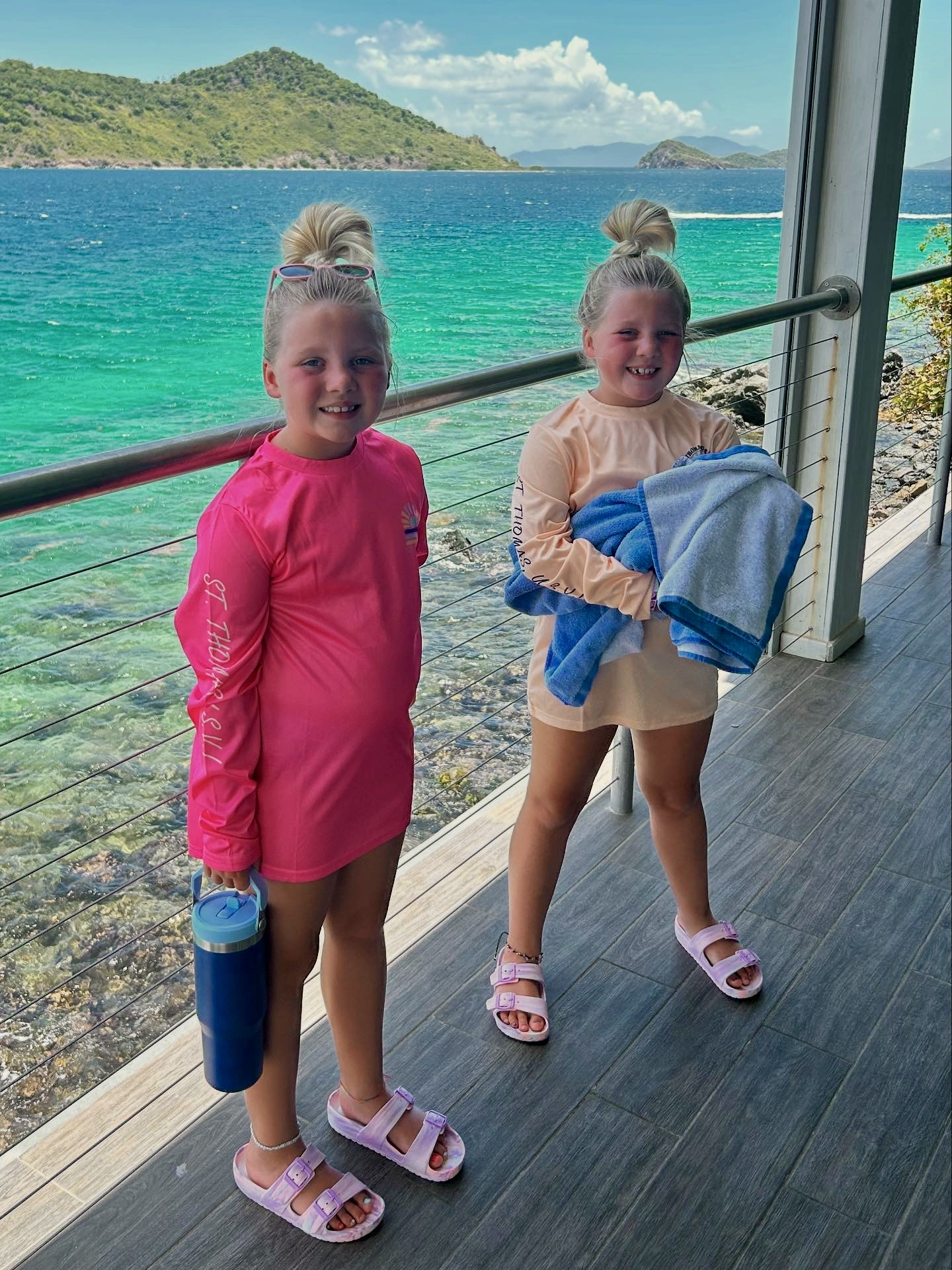 Twin Sisters Riley and Sloane.