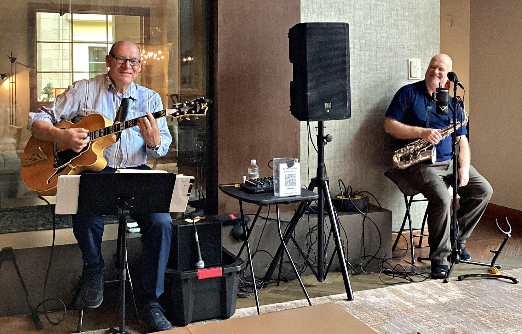 Dave and Brent Gordon perform at the Ritz Carlton for apres ski