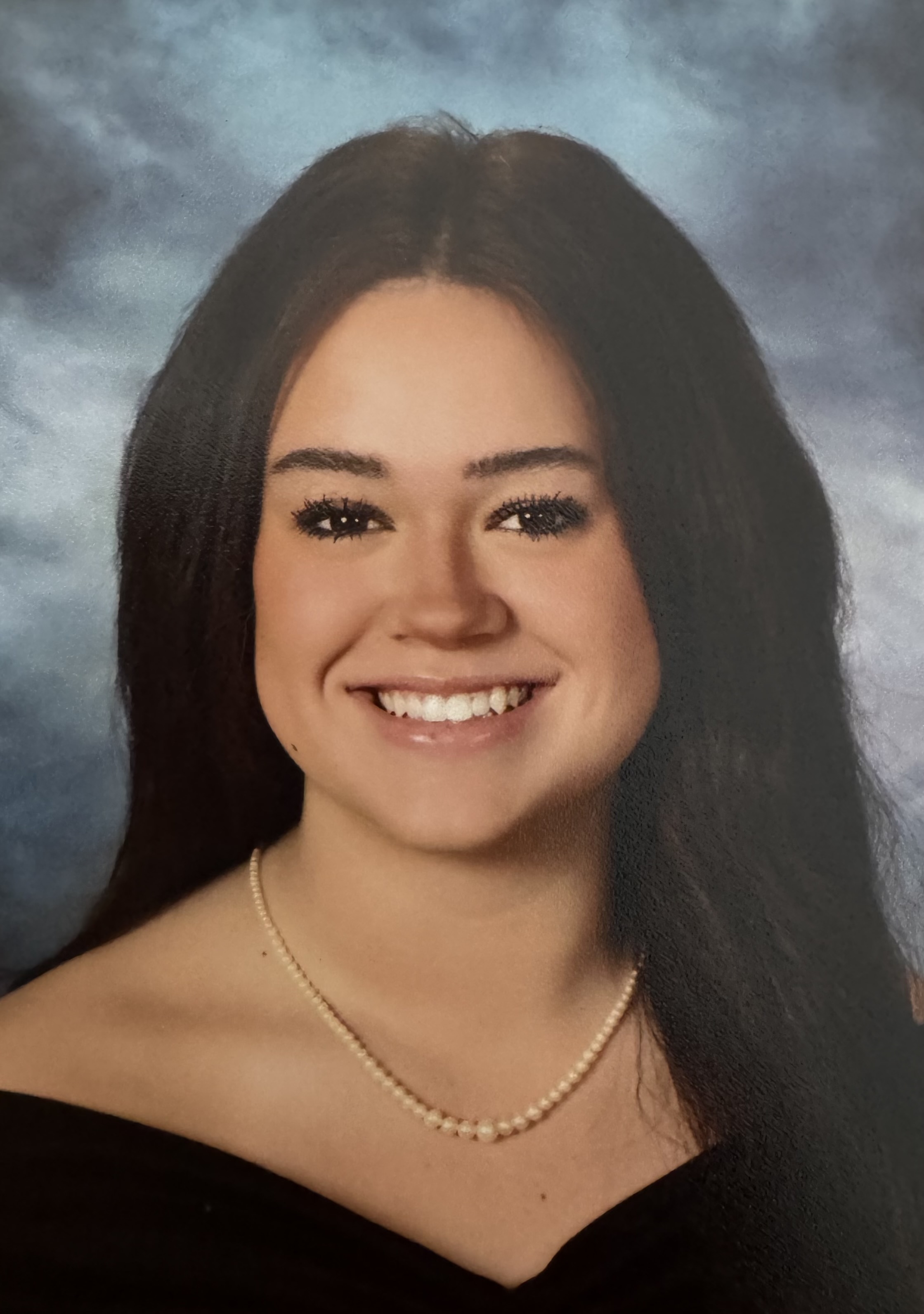 Bella Harmon is a graduate of Christian Academy of Louisville. She spent much of her time working, gaining valuable life experience, and also volunteered with various nonprofit organizations. Bella plans to study psychology at WKU.